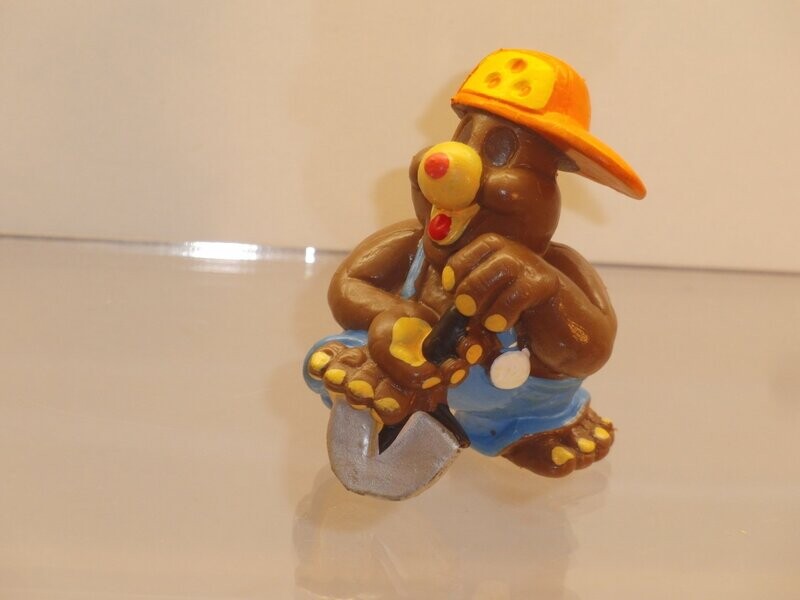 Alfred J. Kwak: Schleich 1990: Maulwurf Hank mit Spaten Alfred J. Kwak: Schleich 1990: Maulwurf Hank mit Spaten