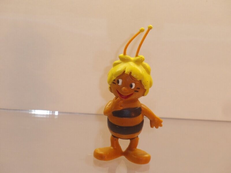 Die Biene Maja: Schleich 1976: Maja (fehlende Flügel) Die Biene Maja: Schleich 1976: Maja (fehlende Flügel)