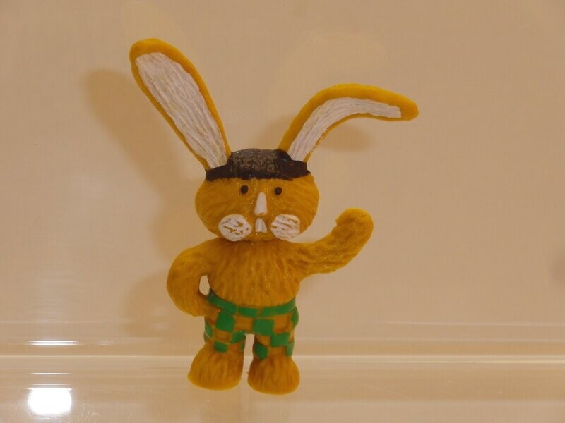 Kli-Kla-Klawitterbus: Schleich 1974: gelber Hase Kli-Kla-Klawitterbus: Schleich 1974: gelber Hase "Klicker"