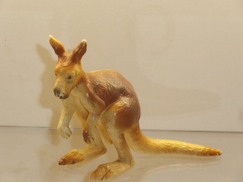 Schleich: 14031 Känguruh (braune Bemalung) Schleich: 14031 Känguruh (braune Bemalung)