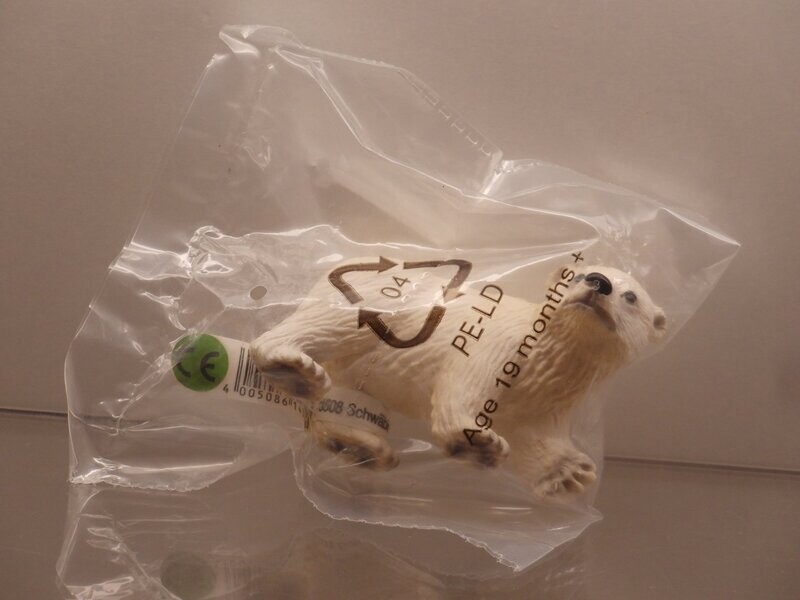 Schleich: 14358 Eisbärjunges org. verpackt mit Fähnchen Schleich: 14358 Eisbärjunges org. verpackt mit Fähnchen