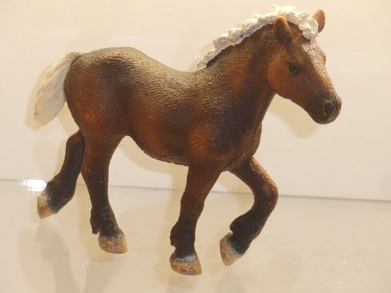 Schleich: 13665 Schwarzwälder Jährling Schleich: 13665 Schwarzwälder Jährling
