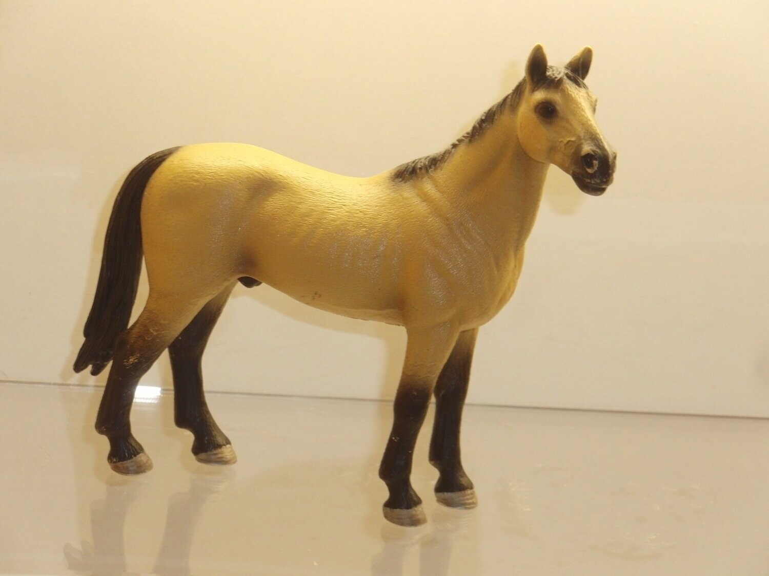 Schleich: 13690 Achal Tekkiner Hengst