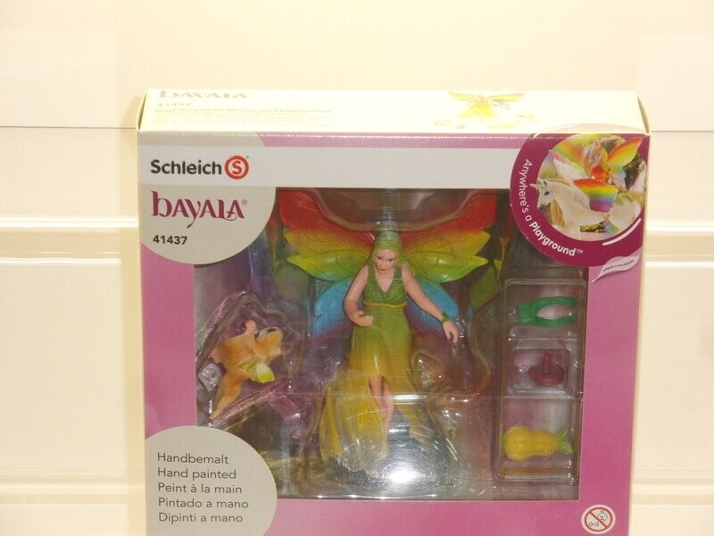 Schleich: Bayala: 41437 Regenbogenelfe Meena mit Flughörnchen in Verpackung Schleich: Bayala: 41437 Regenbogenelfe Meena mit Flughörnchen in Verpackung