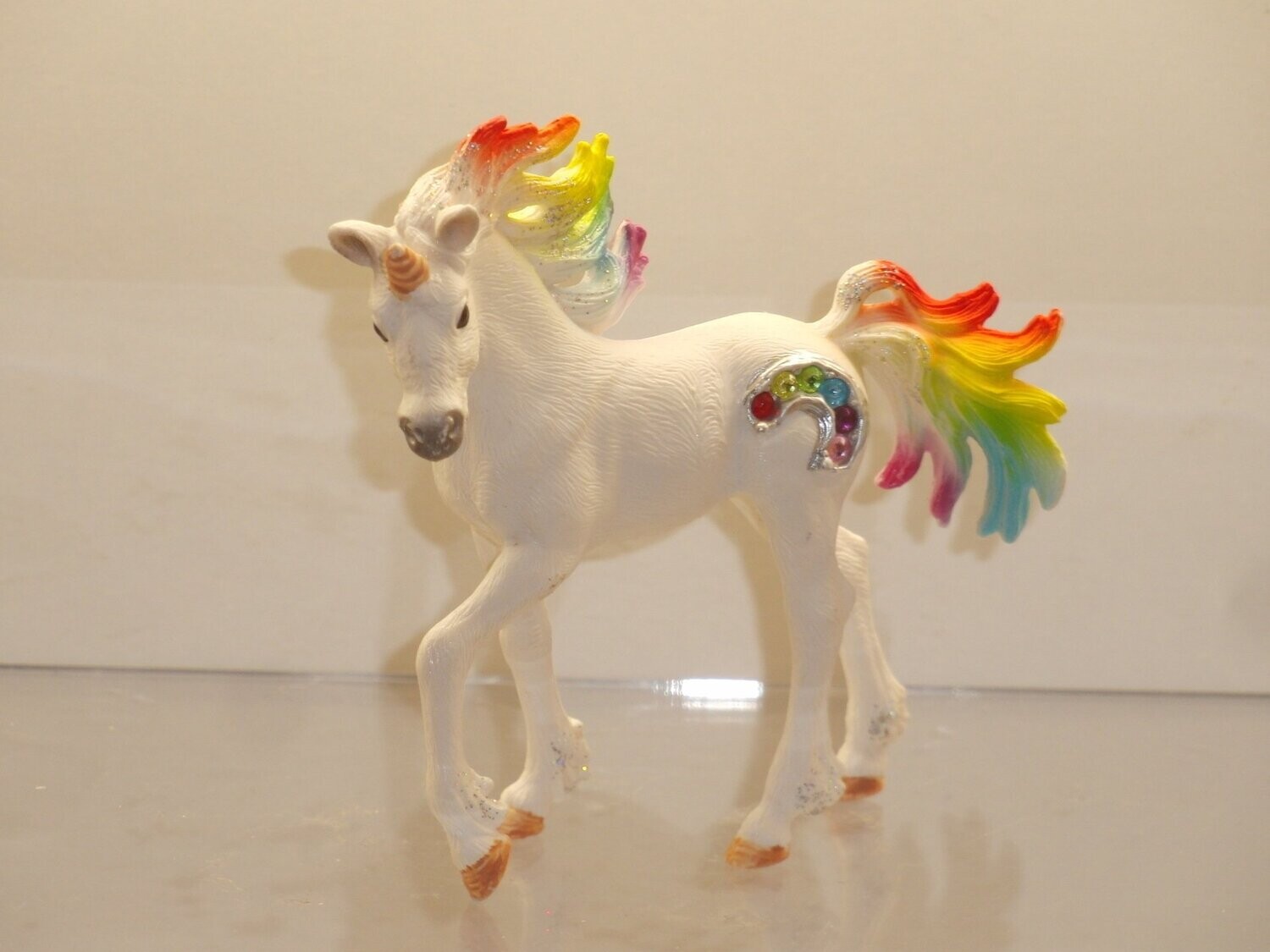 Schleich: Bayala: 70525 Regenbogeneinhorn Fohlen