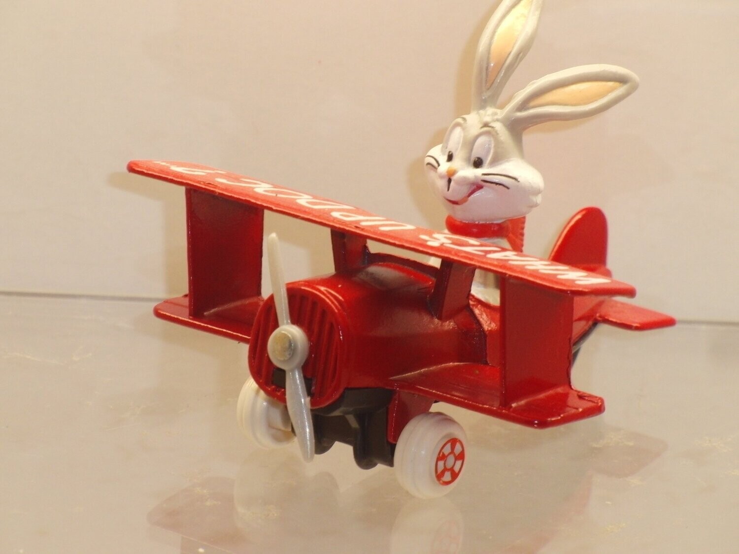 Bugs Bunny  & Co.: ERTL 1988: Bugs Bunny im Flugzeug