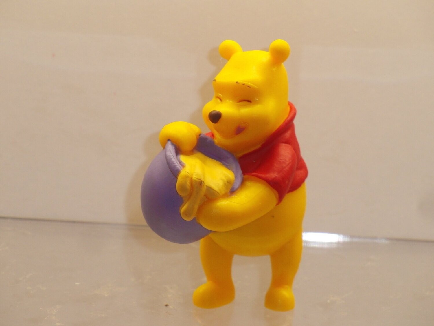 Disney's Winnie Puuh: Bully/Bullyland: Winnie Puuh mit Honigtopf