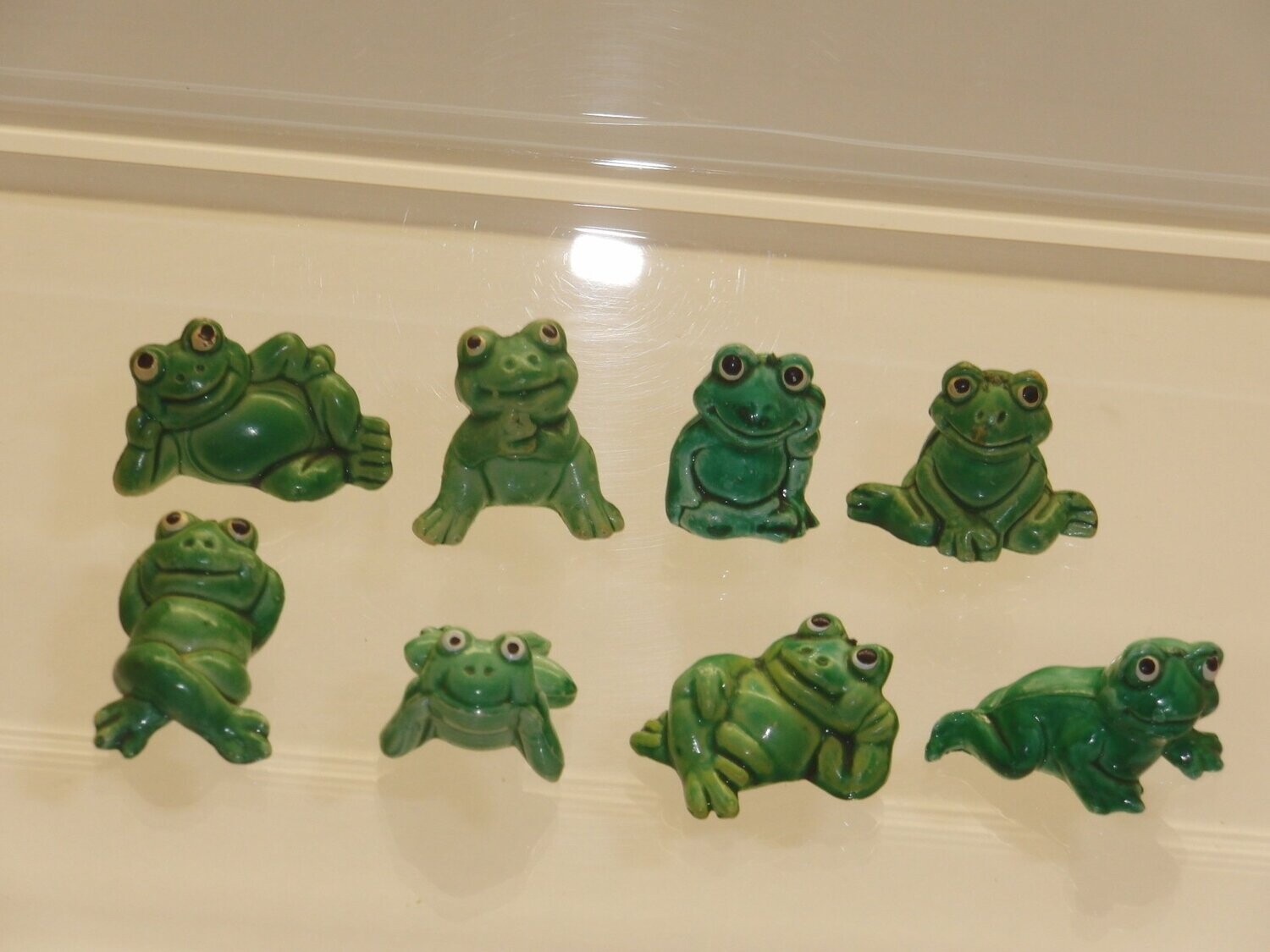Ferrero Ü-Ei: 1986: Die Happy Frogs: kompletter Satz mit 8 Figuren ohne BPZ