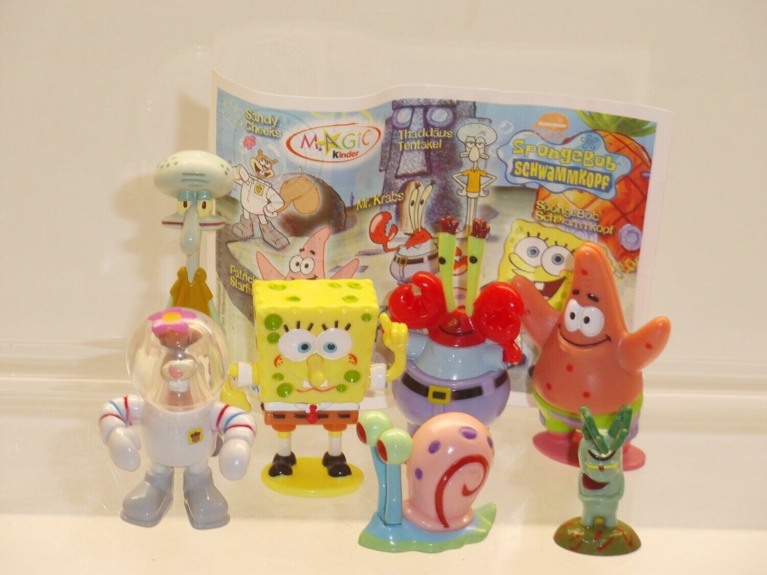Ferrero Ü-Ei: 2005: Sponge Bob Schwammkopf: kompletter Satz mit 7 Figuren mit 1 BPZ