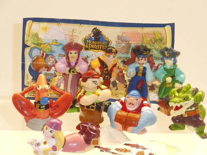 Ferrero Ü-Ei: 2008: Monsters & Pirates:  kompletter Satz mit 9 Figuren mit 1 BPZ