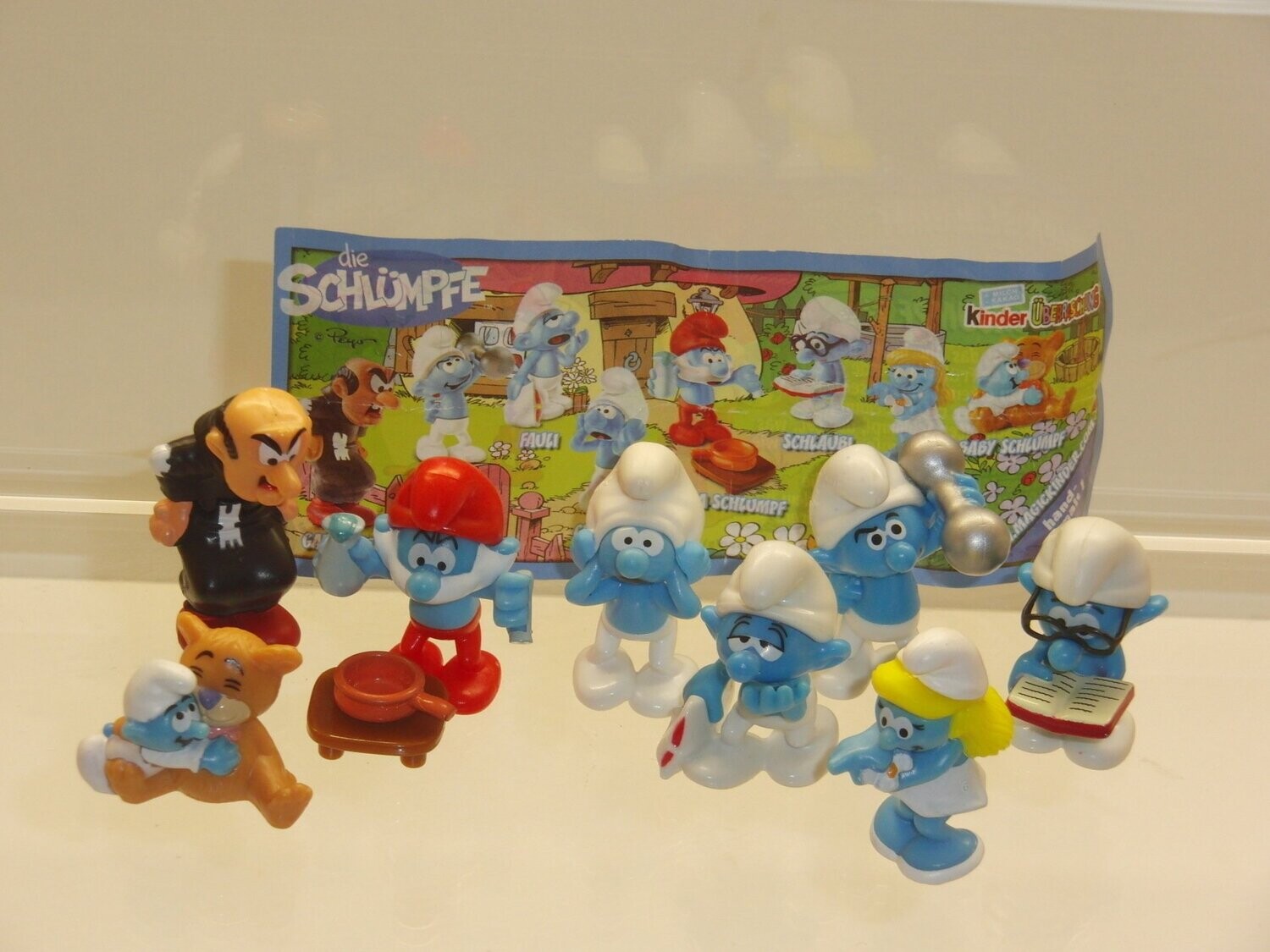 Ferrero Ü-Ei: 2011: Die Schlümpfe:  kompletter Satz mit 8 Figuren mit 1 BPZ