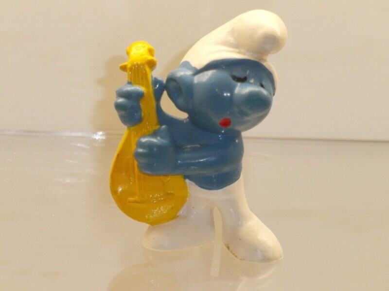 Gitarrenschlumpf 2.0013 (Gitarre gelb) Gitarrenschlumpf 2.0013 (Gitarre gelb)