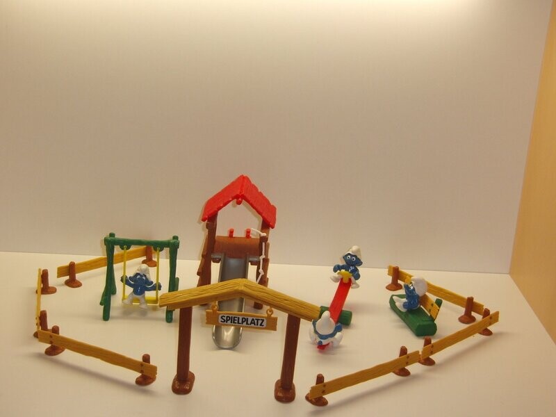 Geschlumpfe / Spielset: 4.0713 Spielplatz komplett Geschlumpfe / Spielset: 4.0713 Spielplatz komplett