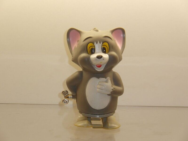 Tom & Jerry: 70er/80er Jahre: Tom als Aufzug-Figur (Beschädigung an einem Fuß) Tom & Jerry: 70er/80er Jahre: Tom als Aufzug-Figur (Beschädigung an einem Fuß)