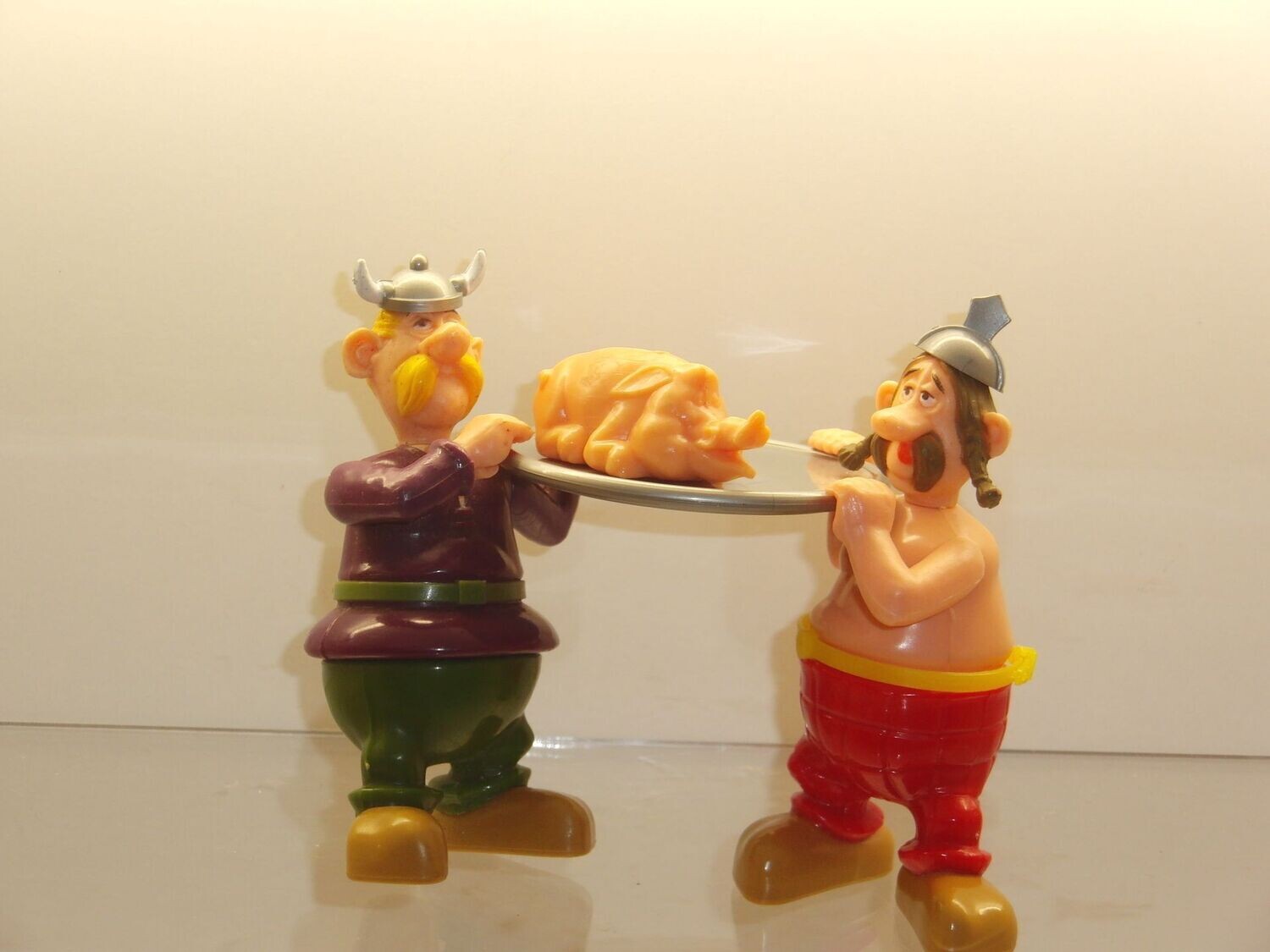 Asterix: Play Asterix/Toy Cloud 80er Jahre: Schildträger von Majestix komplett