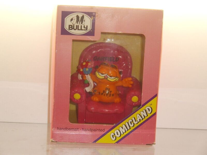 Garfield: Bully: Garfield im pinken Sessel: mit Blumen in Verpackung Garfield: Bully: Garfield im pinken Sessel: mit Blumen in Verpackung