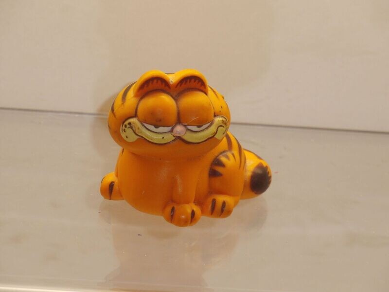 Garfield: Dakin Hong Kong 80er/90er Jahre: Garfield sitzend Garfield: Dakin Hong Kong 80er/90er Jahre: Garfield sitzend