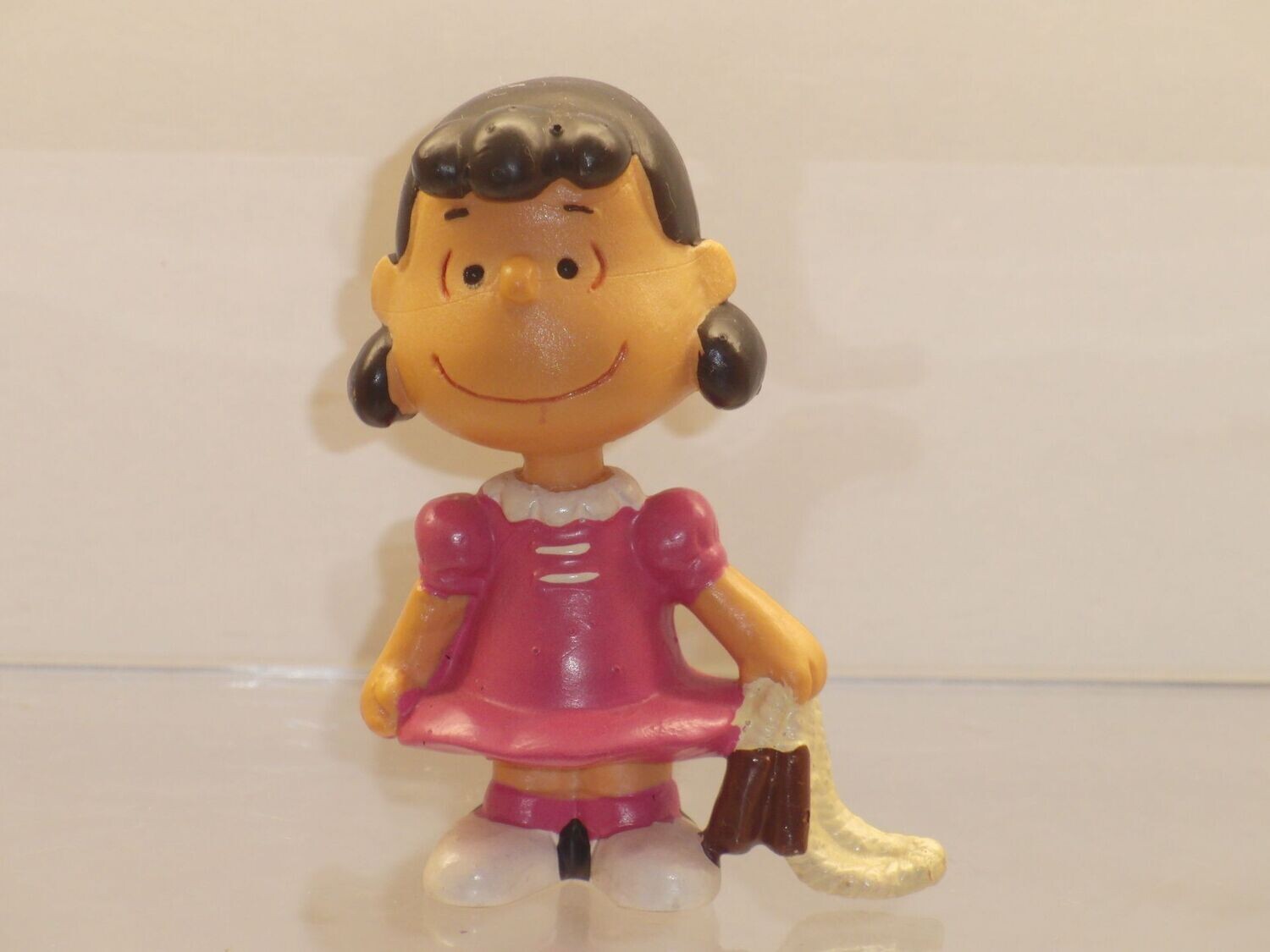 Snoopy/Peanuts: Schleich 1998: Lucy