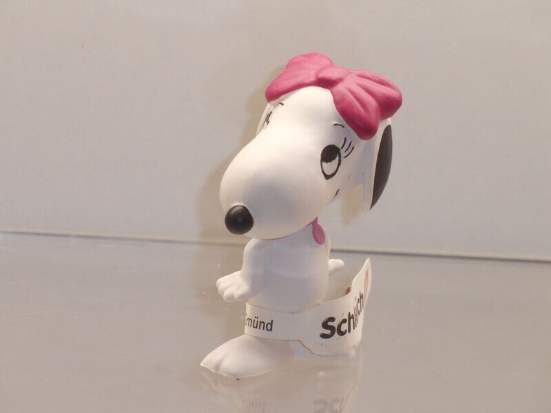 Snoopy/Peanuts: Schleich ab 2014: Belle  fröhlich 22031