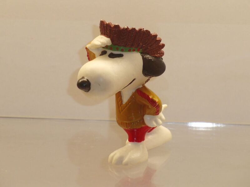 Snoopy/Peanuts: Schleich 2. Serie ab 80er Jahre: Snoopy als Indianer Snoopy/Peanuts: Schleich 2. Serie ab 80er Jahre: Snoopy als Indianer