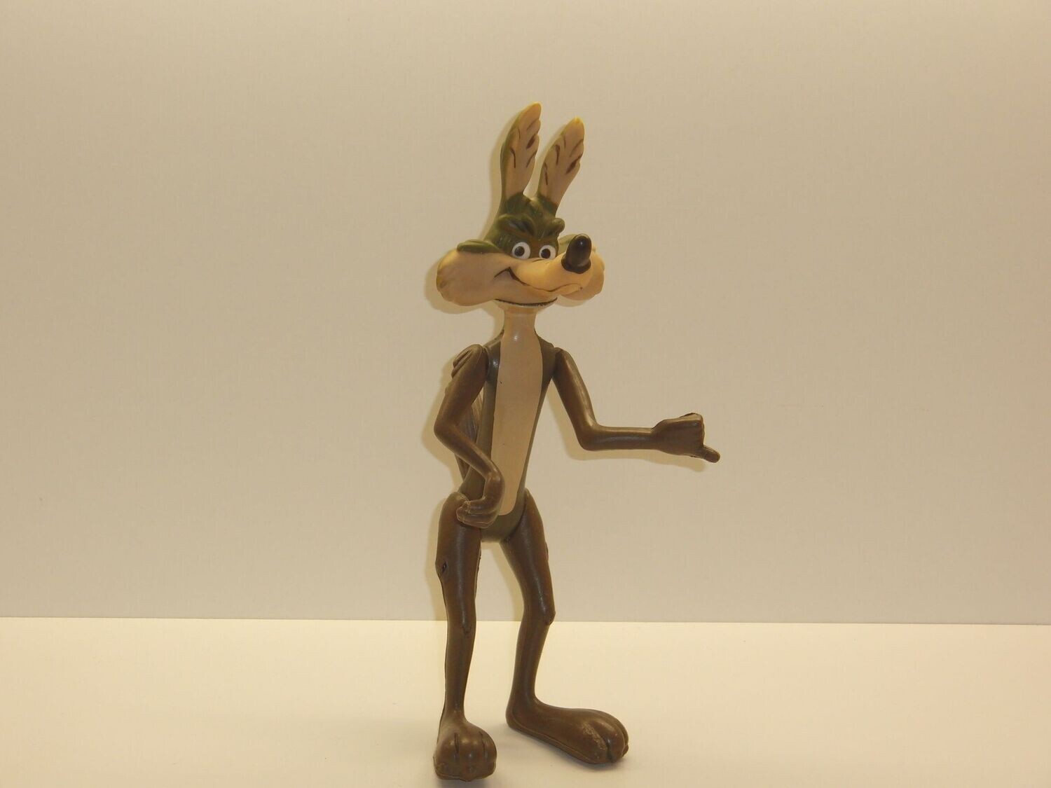 Bugs Bunny  & Co.:Dakin 70er Jahre:  Bewegliche Figur: Coyote 25cm