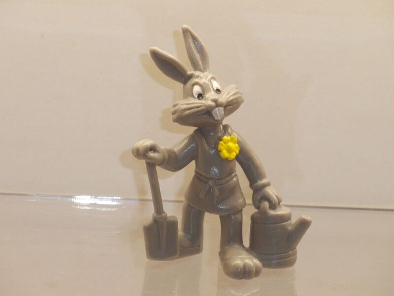 Bugs Bunny & Co.: Bully 80er Jahre: Bugs Bunny als Gärtner teilbemalt Bugs Bunny & Co.: Bully 80er Jahre: Bugs Bunny als Gärtner teilbemalt