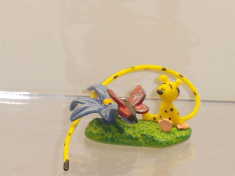 Plastoy 2006: Marsupilami: Baby gelb mit Schmetterling Plastoy 2006: Marsupilami: Baby gelb mit Schmetterling