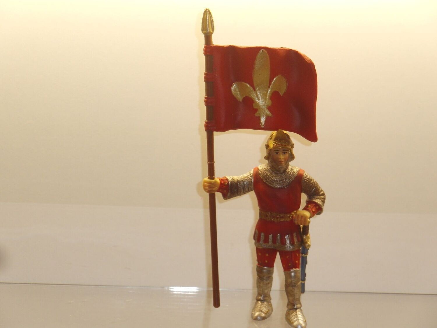 Schleich: 70014 Fußsoldat Fahnenträger Lilienritter