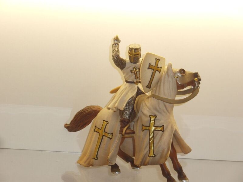 Schleich: 70034 Kreuzritter mit Schwert und Schild auf Pferd Schleich: 70034 Kreuzritter mit Schwert und Schild auf Pferd