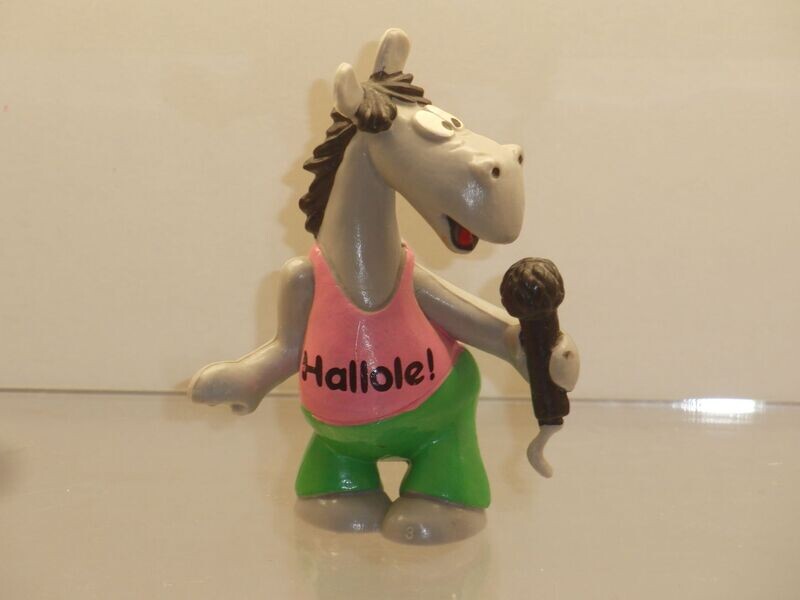 Äffle & Pferdle: Pferdle mit Mikrophon (Hemd rosa/Hose grün) Hallole Äffle & Pferdle: Pferdle mit Mikrophon (Hemd rosa/Hose grün) Hallole
