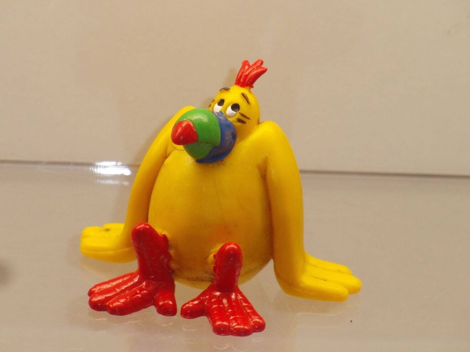 Spaßvogel: Schleich 1983: sitzend, Hände auseinander