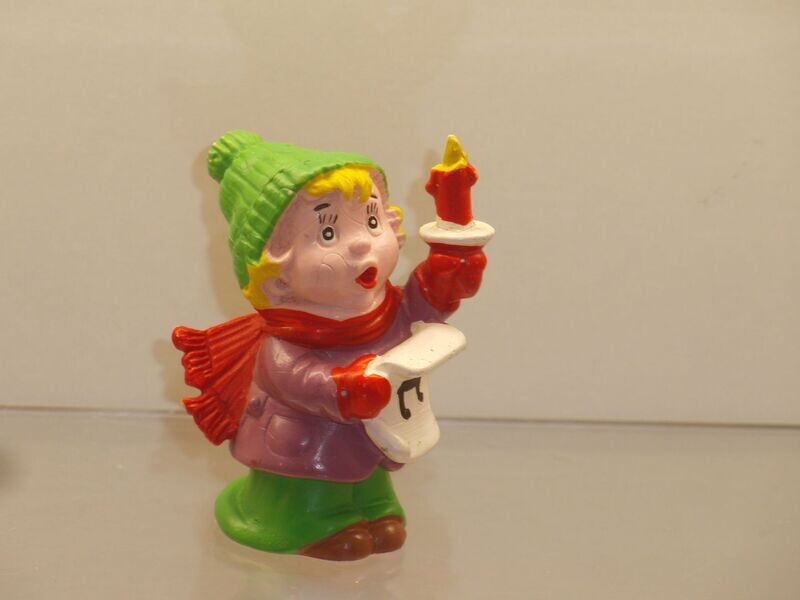 Santa + Friends: Schleich 1981: Junge mit Kerze singend Santa + Friends: Schleich 1981: Junge mit Kerze singend