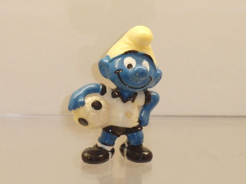 Die Fußballschlümpfe 1988: Libero Schlumpf ohne Emblem Die Fußballschlümpfe 1988: Libero Schlumpf ohne Emblem