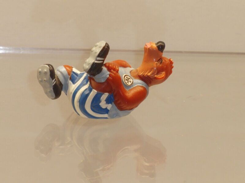Die Dribbel Boys 1990: Brummi Bär, mit Emblem Die Dribbel Boys 1990: Brummi Bär, mit Emblem