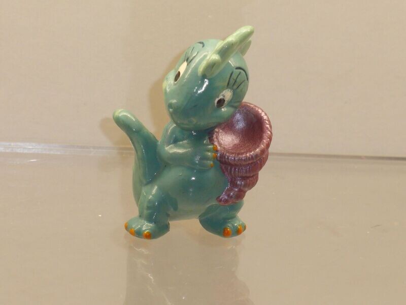 Die Drolly Dinos 1993: Kokettina, helle Muschel Die Drolly Dinos 1993: Kokettina, helle Muschel