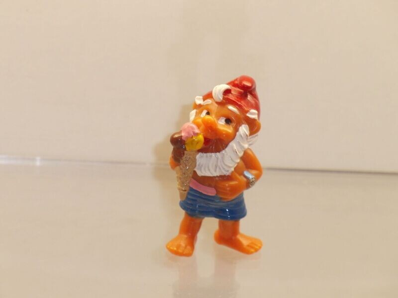 Mit den Blumentopfzwergen durch die Jahreszeiten 1994: Schlemmer Schorschi, Gürtel rosa