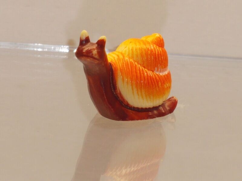 Ü-Ei-Alt-Figuren vor 1981:
Waldtiere: Schnecke Ü-Ei-Alt-Figuren vor 1981:
Waldtiere: Schnecke