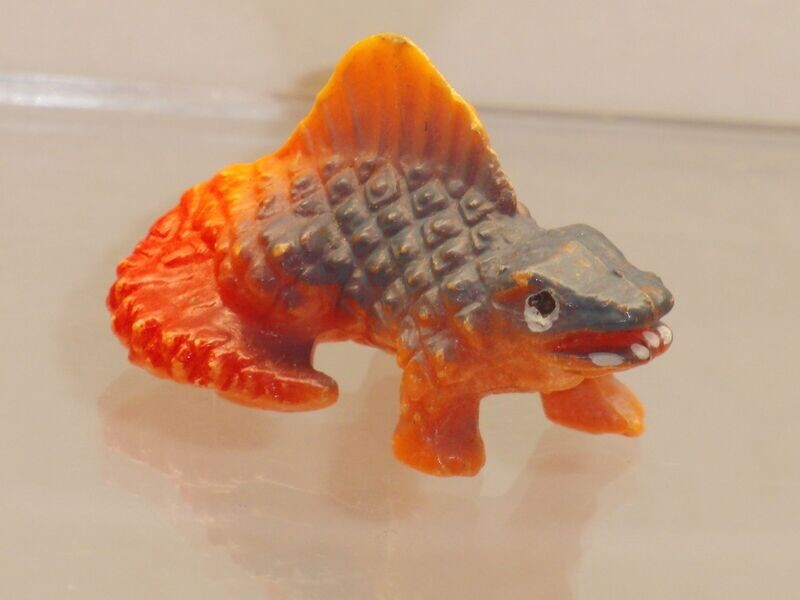 Ü-Ei-Alt-Figuren vor 1981:
Saurier 1979/80: Dimetrodon rötlich Ü-Ei-Alt-Figuren vor 1981:
Saurier 1979/80: Dimetrodon rötlich