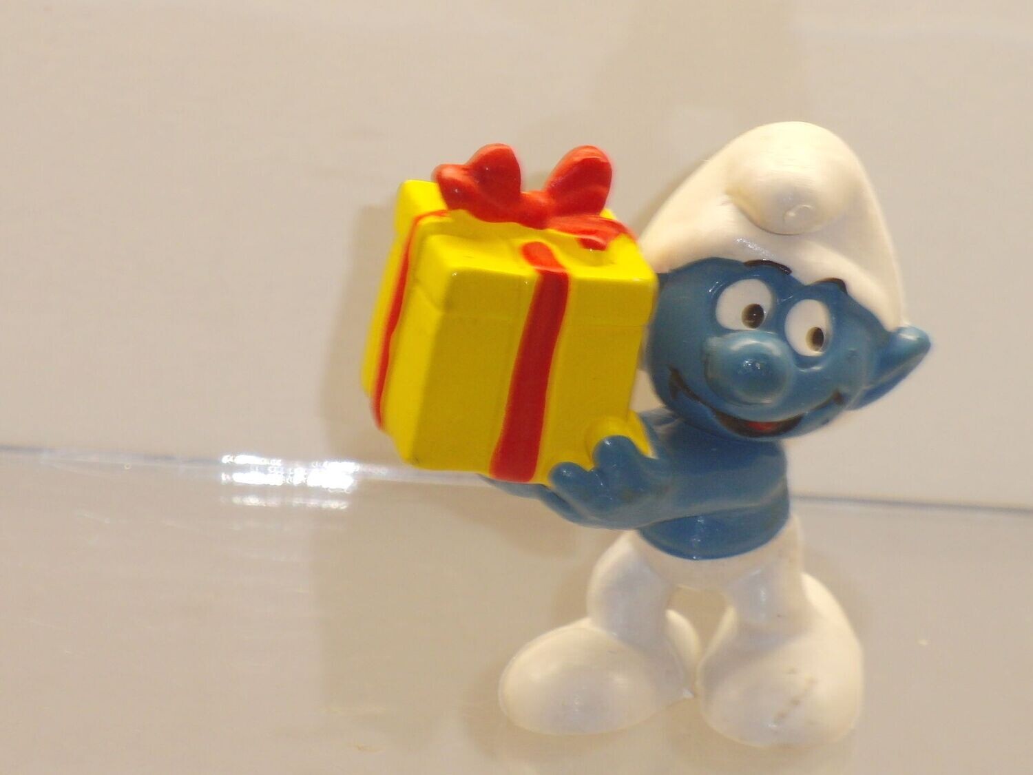 Überraschungsschlumpf 2.0086 Geschenk gelb (CE-Zeichen)