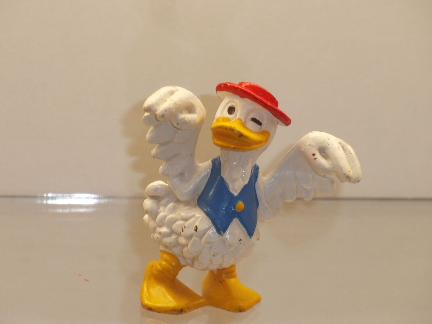 Bully 1981: Tanzende Ente weiß