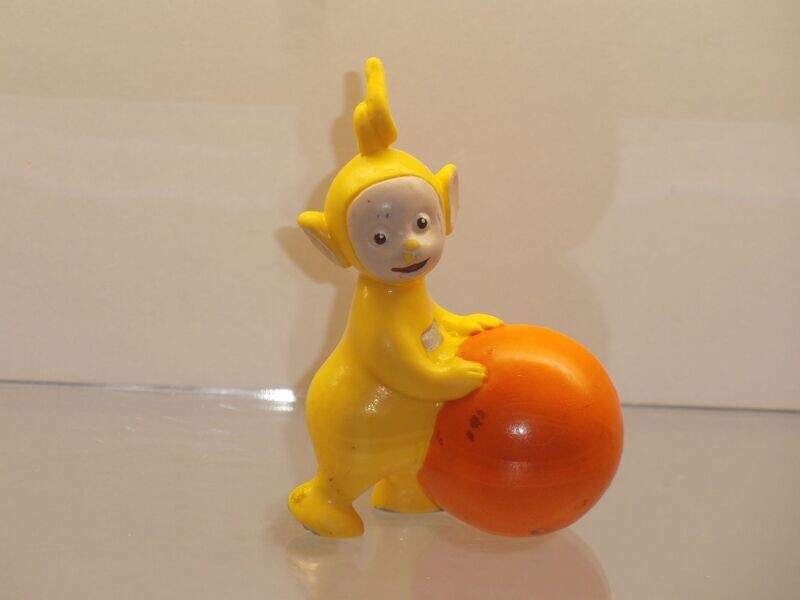Bully/Bullyland 90er Jahre: Teletubbies: LaLa mit Ball Bully/Bullyland 90er Jahre: Teletubbies: LaLa mit Ball