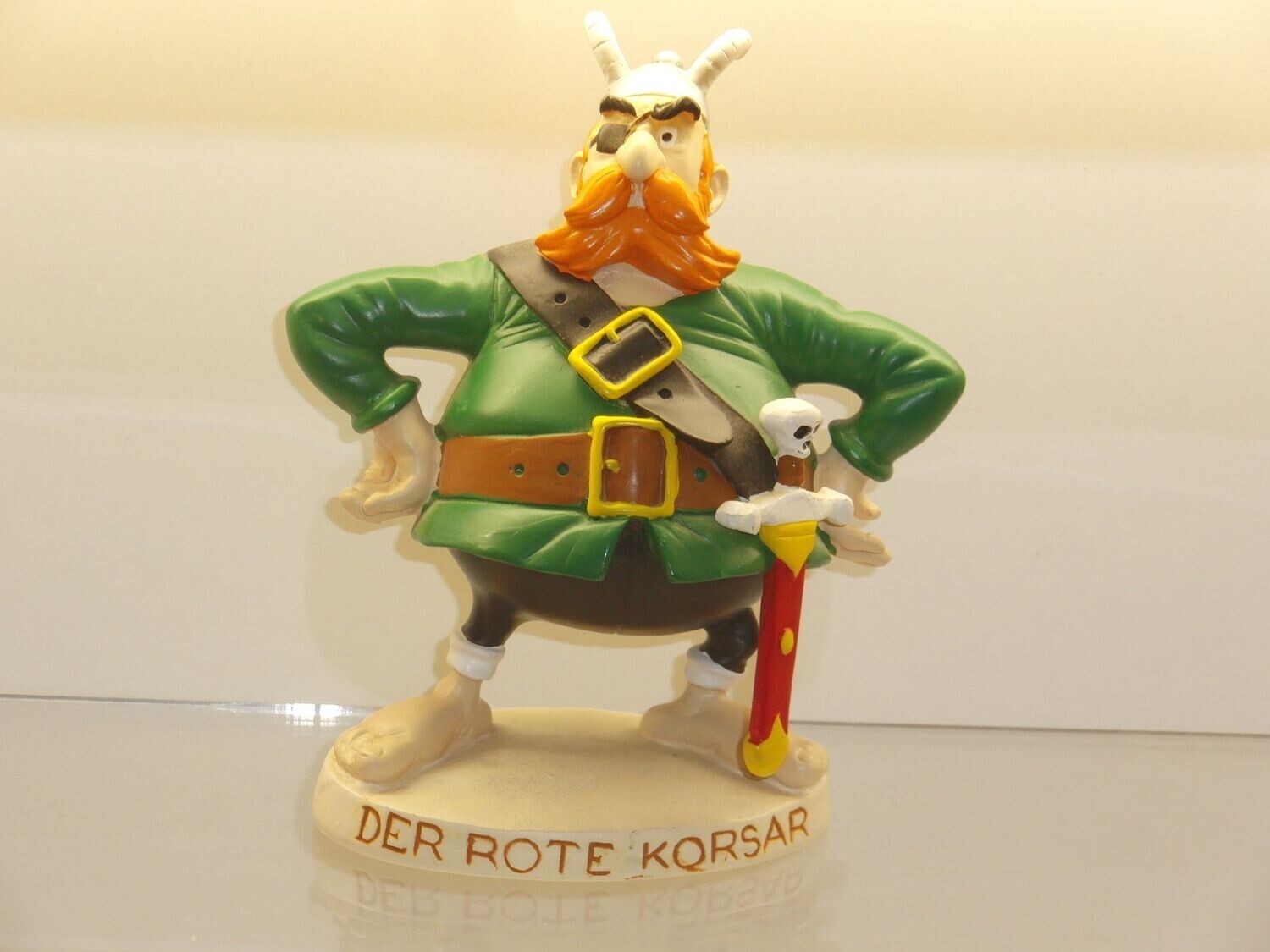 Asterix: Plastoy: Kunstharzfigur: Der rote Korsar