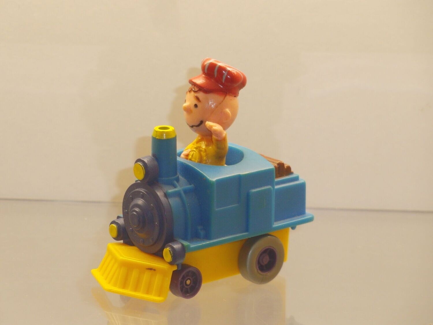 Snoopy/Peanuts: Mc Donald's 90er Jahre: Charlie Brown in Lok