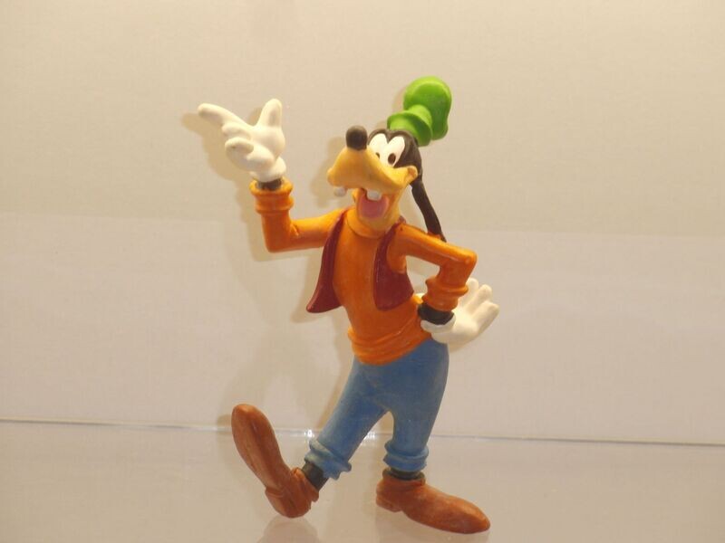 Disney: Goofy: Bully/Bullyland: Goofy stehend Disney: Goofy: Bully/Bullyland: Goofy stehend