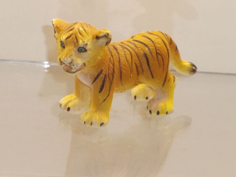 Schleich: 14187 Tigerbaby (gelblich) Schleich: 14187 Tigerbaby (gelblich)