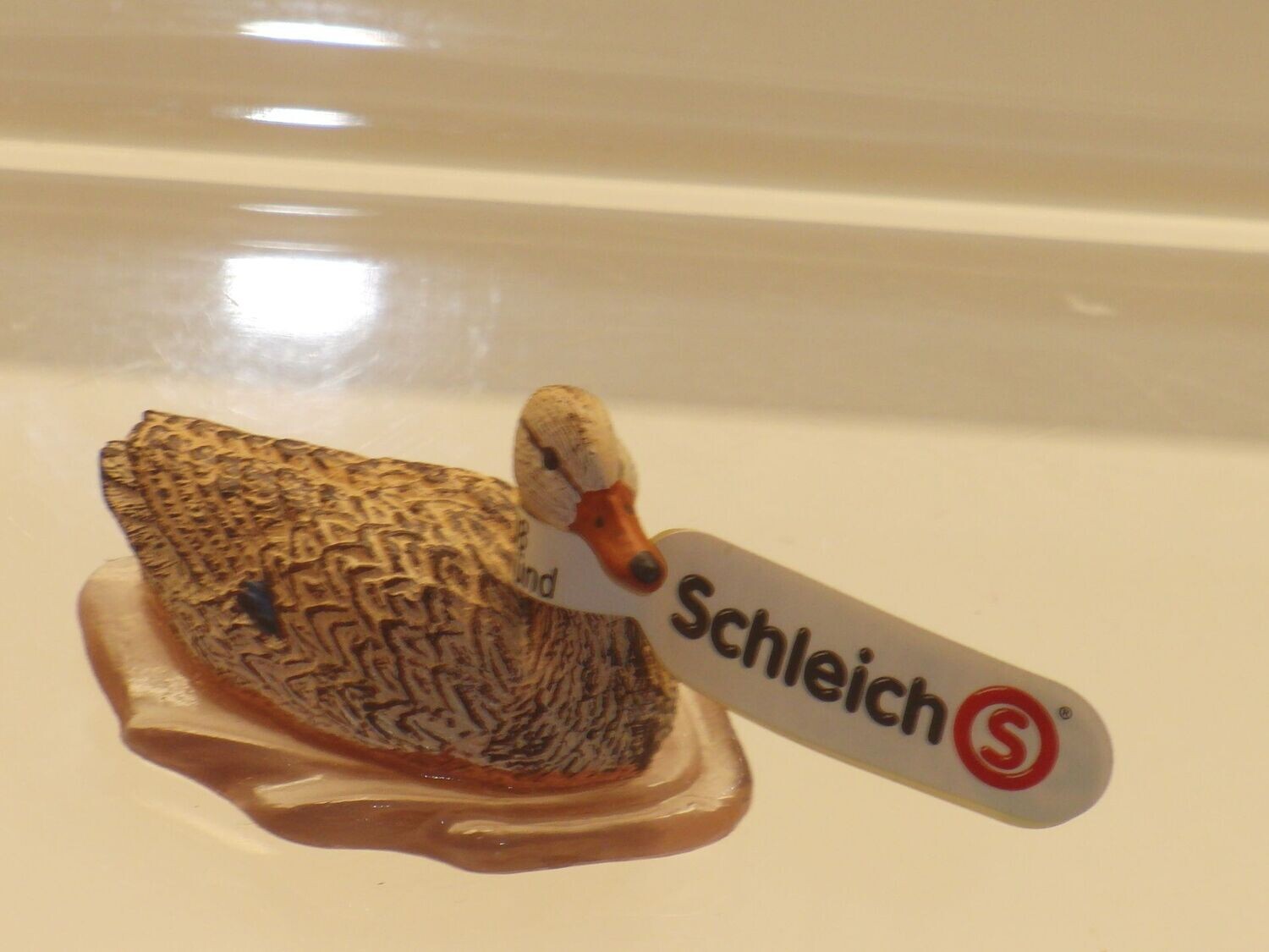 Schleich: 13823 Ente schwimmend  mit Fähnchen