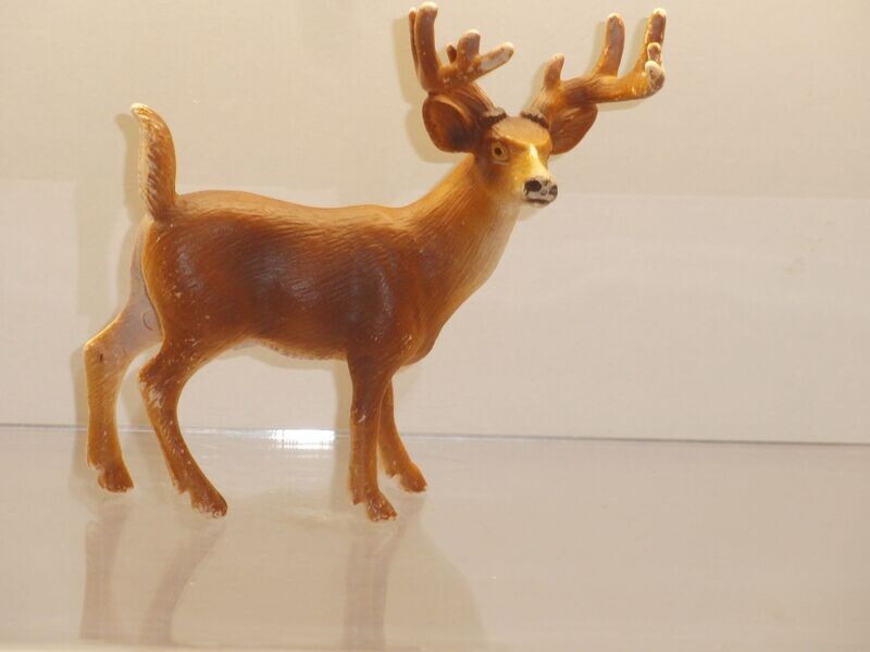 Schleich: 14253 Weißwedel Hirsch (rot-braun)