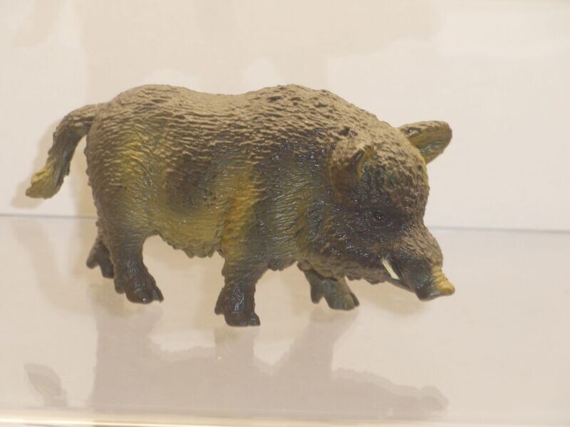 Schleich: 14222 Wildschwein Keiler (grau-schwarz) Schleich: 14222 Wildschwein Keiler (grau-schwarz)