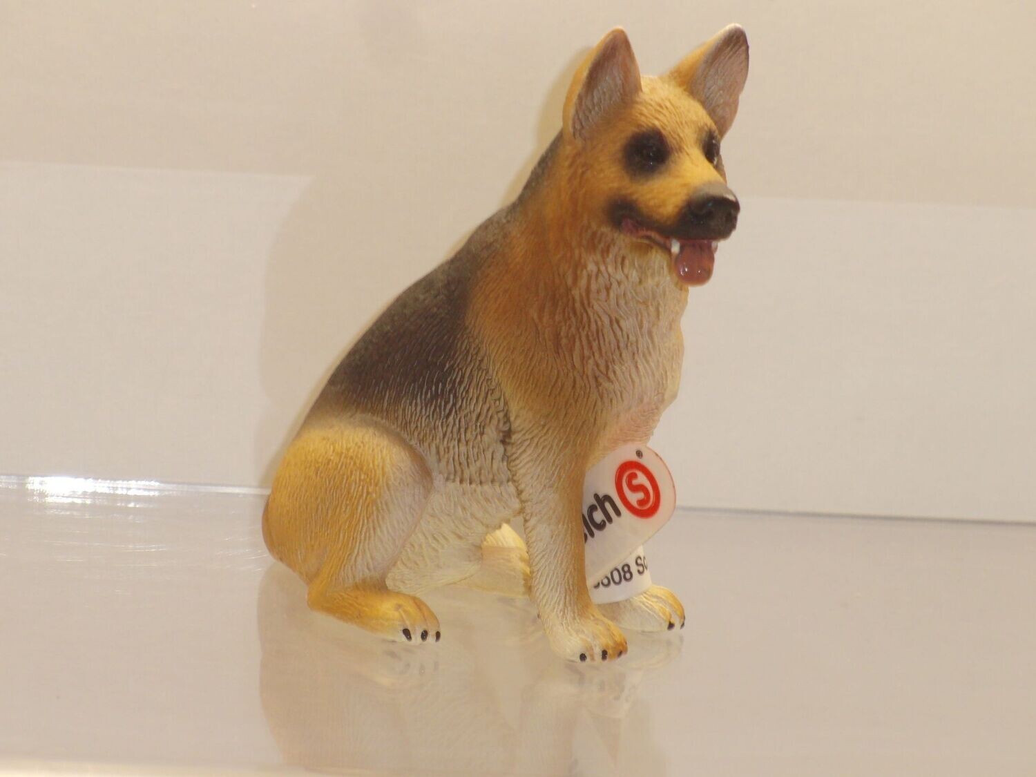 Schleich: 16376 Schäferhund Rüde mit Fähnchen