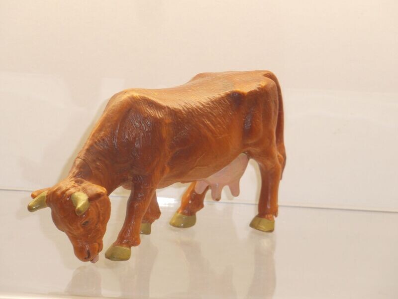 Schleich: 13205 Kuh braun grasend (rotbraun) Schleich: 13205 Kuh braun grasend (rotbraun)